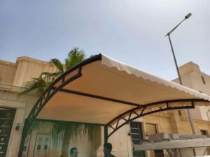 مظلات كابولي